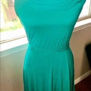 Max Studio Medium green sleeveless dress